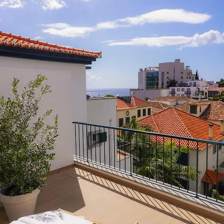 Madeira Precious Penthouse 아파트 푼샬